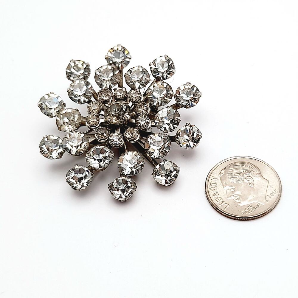 Vintage Coro Rhinestone Snowflake Brooch Clear Crystal Floral Pin - Picture 9 of 9